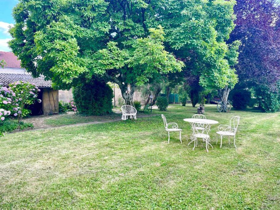 La Casa Del Papa - Maison Spacieuse Avec Jardin Dole Dış mekan fotoğraf