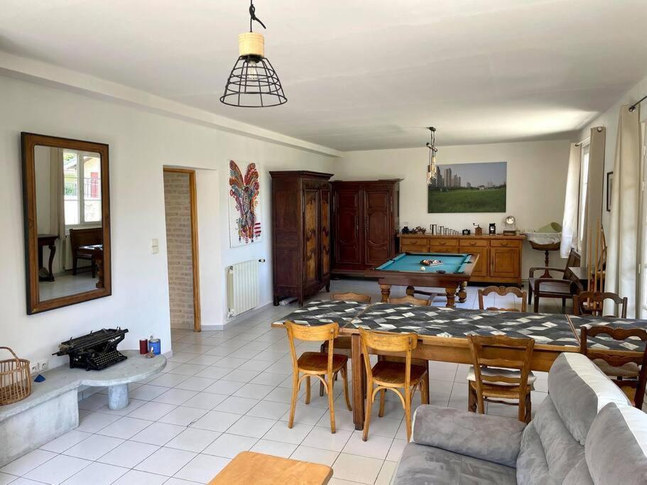 La Casa Del Papa - Maison Spacieuse Avec Jardin Dole Dış mekan fotoğraf